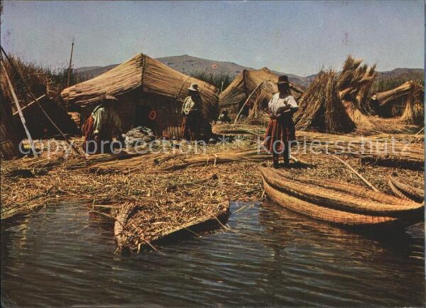 Peru Islas flotantes los Uros Lago Titicaca