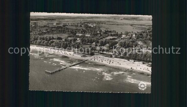 Eckernfoerde Fliegeraufnahme Strand