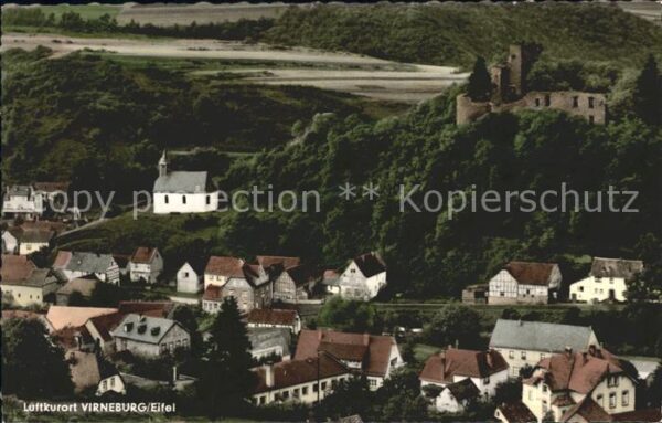 Virneburg Burgruine Teilansicht