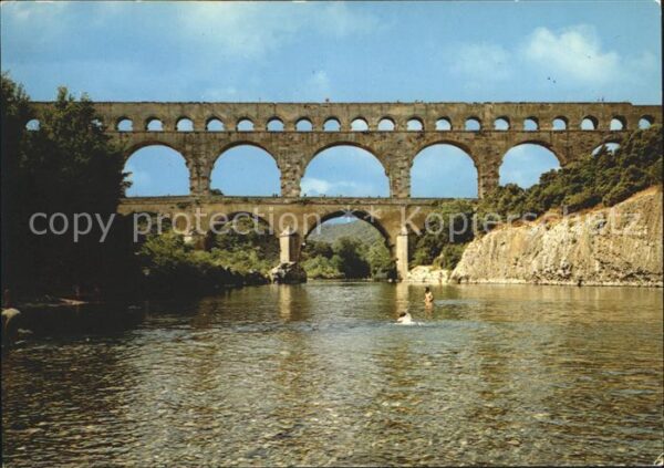 Bruecken Bauwerke Pont du Gard