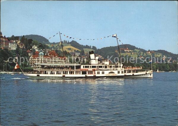 Dampfer Seitenrad Stadt Luzern Vierwaldstättersee