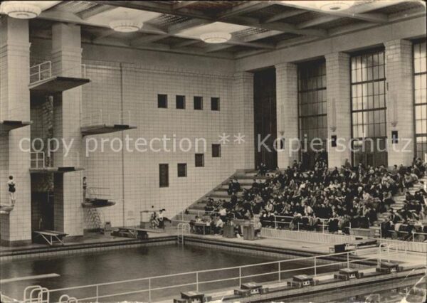 Rostock Schwimmhalle Neptun innen