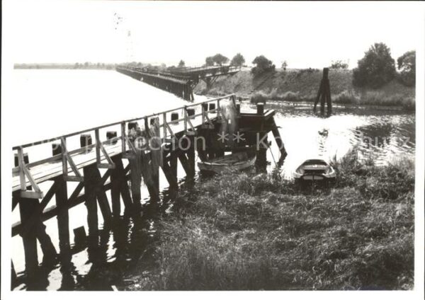 Lemmer Buitenhaven met Vuurtoren