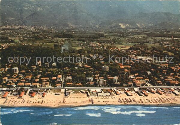 Marina di Pietrasanta Fliegeraufnahme