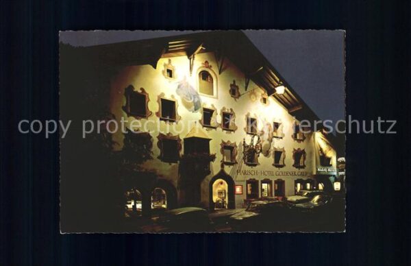 Kitzbuehel Tirol Hotel Goldener Greif bei Nacht