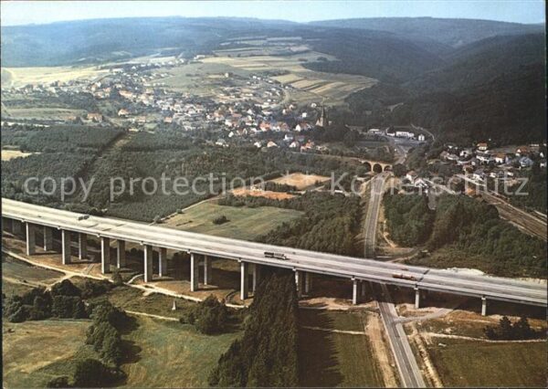 Nonnweiler Fliegeraufnahme mit Autobahnbrücke