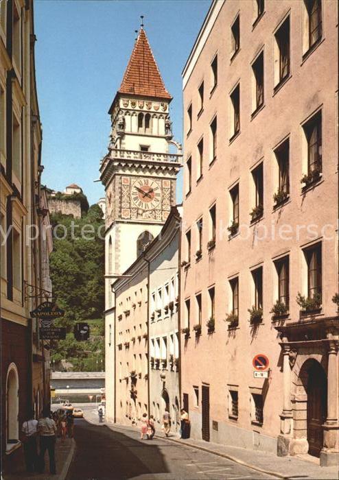 Passau Schrottgasse mit Rathaus und Veste Ober