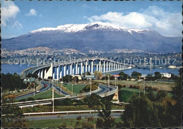 Bruecken Bauwerke Hobart Tasmania Derwent River Mount Wel