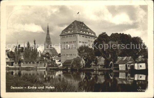 Demmin Mecklenburg Vorpommern Kirche Hafen