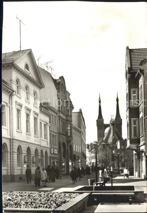 Koethen Anhalt Fussgängerbereich Altstadt Stadtkirche