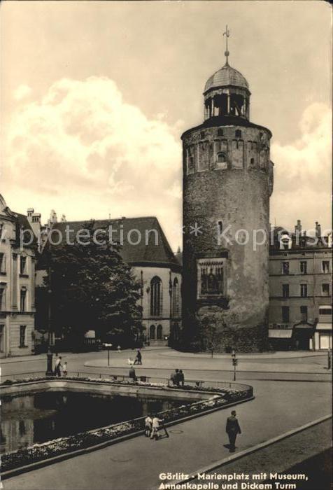 Goerlitz Sachsen Marienplatz mit Museum Annenkapelle Dic