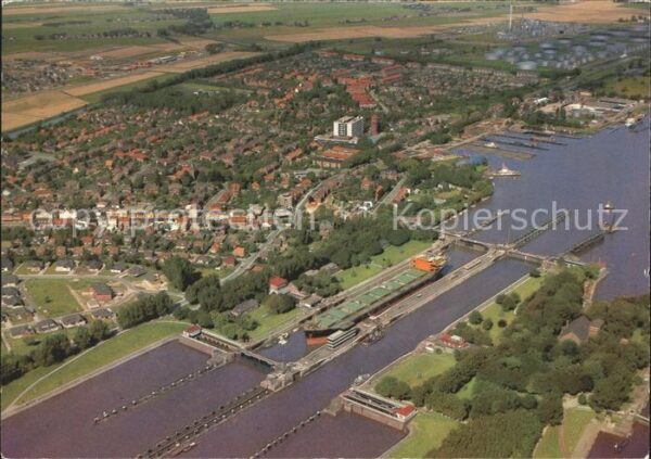 Brunsbuettel Fliegeraufnahme Schleuse