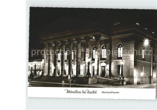 Muenchen bei Nacht Nationaltheater