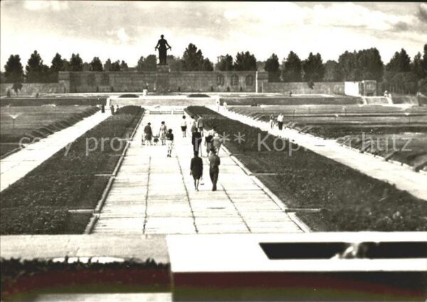 Leningrad St Petersburg Denkmal auf dem Piskarew-Friedhof