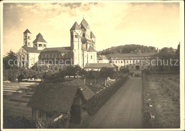 Maria Laach Glees Basilika und Pfortenbau