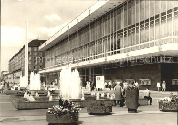 Dresden Kulturpalast am Altmarkt