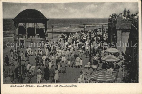 Borkum Wandelhalle mit Musikpavillon