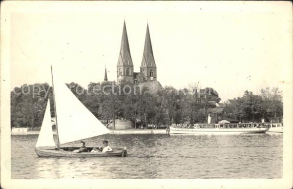 Neuruppin Segelpartie am Ruppiner See Kirche