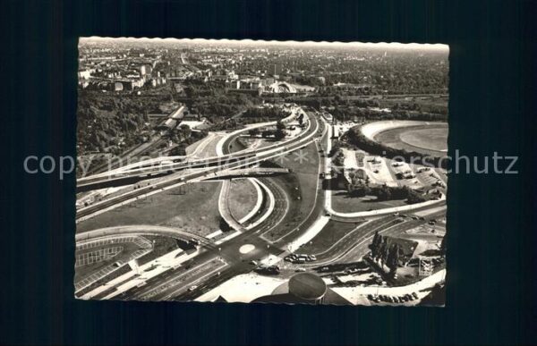 Berlin Fliegeraufnahme Stadtautobahn