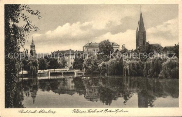 Altenburg Thueringen Kleiner Teich mit Roten Spitzen