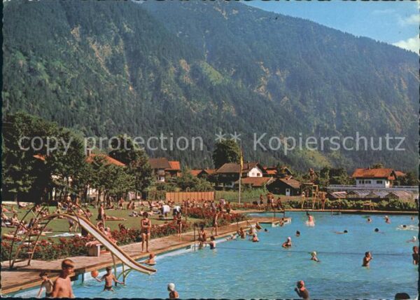 Bayrischzell Schwimmbad mit Traithen