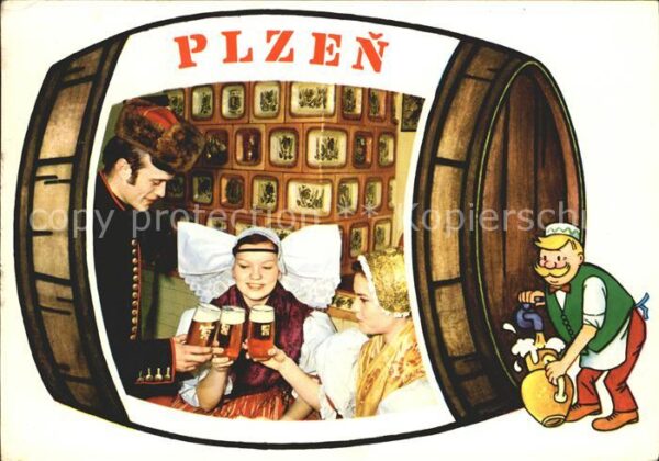 Plzen Pilsen Bier trinken in Tracht