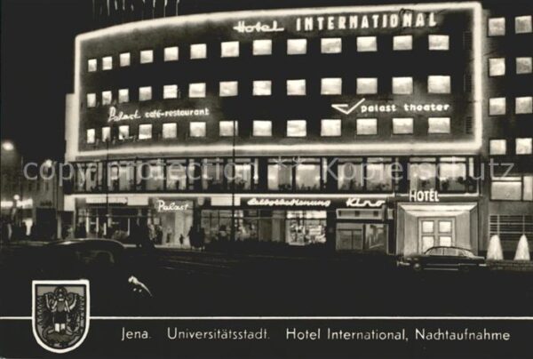 Jena Hotel International bei Nacht