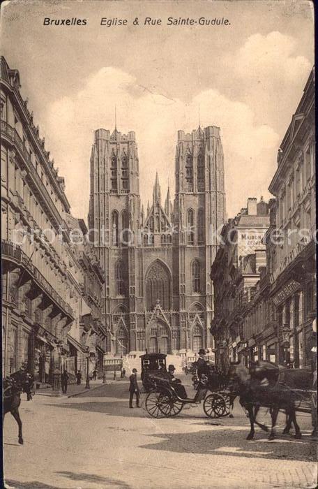 Bruxelles Bruessel Eglise et Rue Sainte Gudule