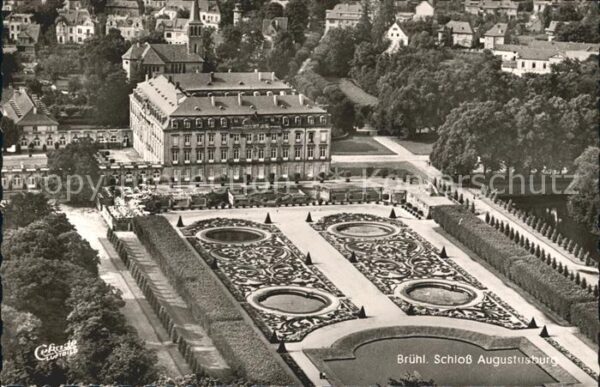 Bruehl Rheinland Schloss Augustusburg Fliegeraufnahme