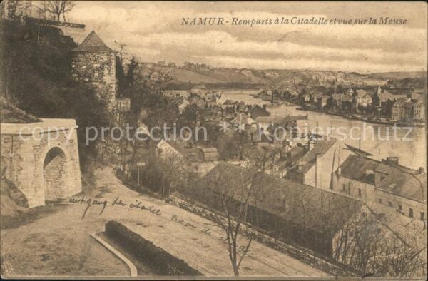 Namur Wallonie Remparts a la Citadelle et vue sur la M