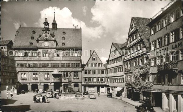 Tuebingen Marktplatz mit Rathaus