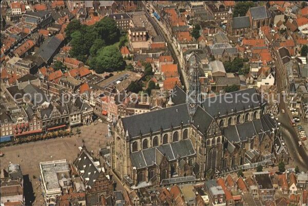 Haarlem Grote St. Bavokerk Fliegeraufnahme
