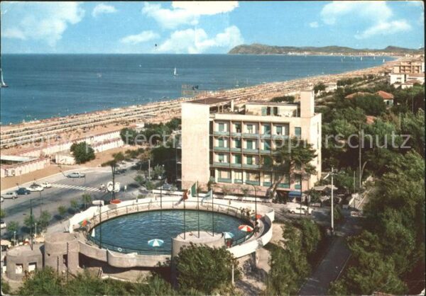 Riccione Veduta panoramica Spiaggia Hotel Swimmi
