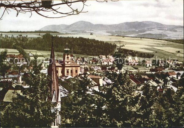 Trautenau Tschechien vom Stadtpark aus gesehen Kirche