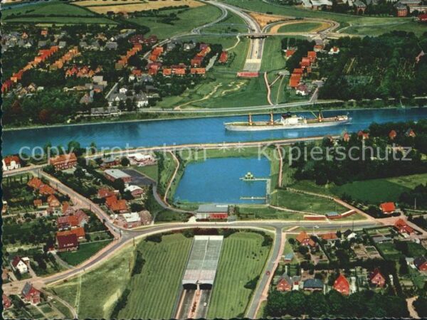 Rendsburg Strassentunnel Nord Ostsee Kanal Binnen