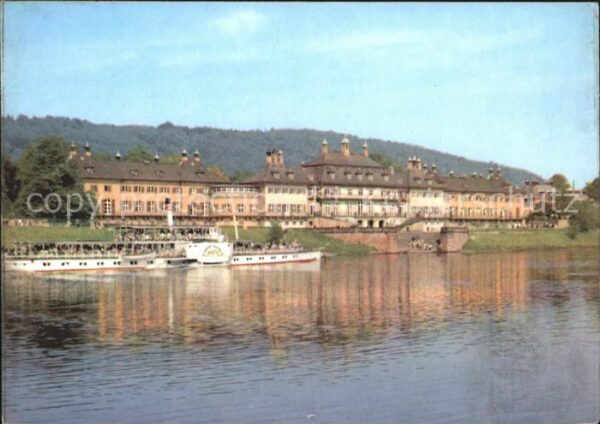 Pillnitz Schloss Pillnitz Elbansicht Fahrgastsch