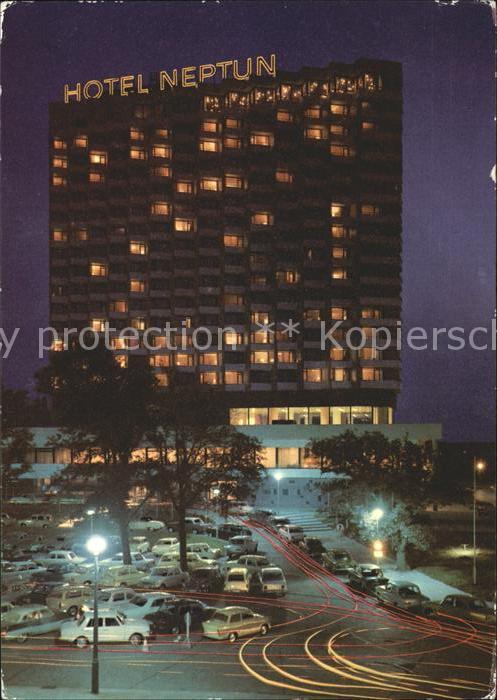 Rostock-Warnemuende Hotel Neptun bei Nacht