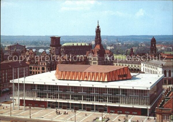 Dresden Blick von der Kreuzkirche zum Kulturpal