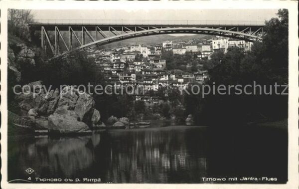 Tarnovo mit Jantra Fluss und Brücke