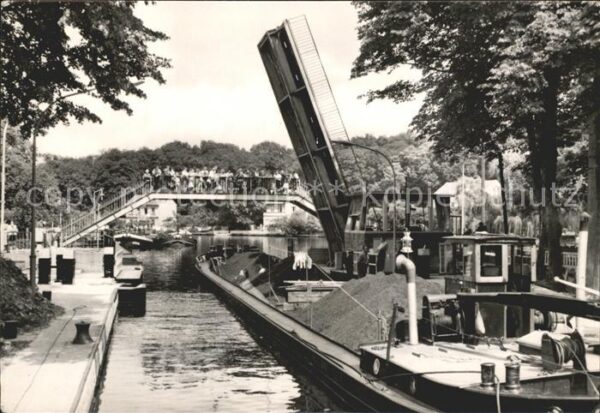Woltersdorf Erkner Schleuse Frachter