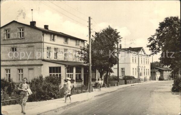 Glowe Ruegen Dorfstrasse Strandhotel