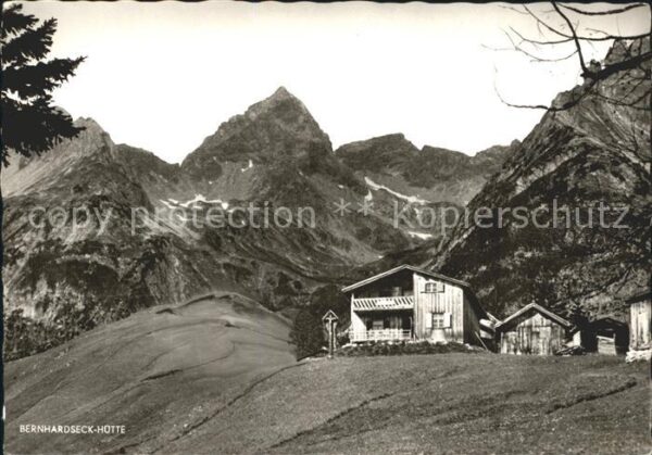 Bernhardseck Hütte mit Gr Krottenkopf