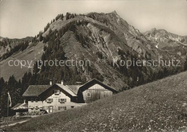 Baad Mittelberg Kleinwalsertal Starzelhaus
