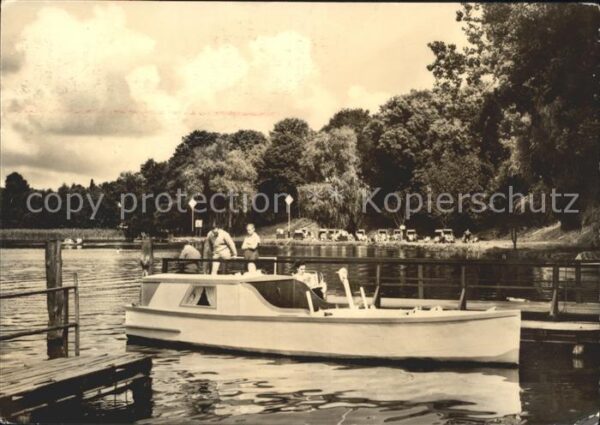 Zechlinerhuette Schlabornsee Bootspartie