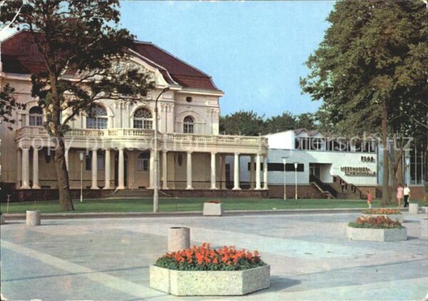 Kuehlungsborn Ostseebad Meerwasserschwimmhalle
