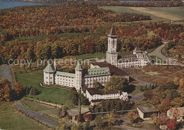 Quebec Abbaye benedictine Saint Benoit Du Lac