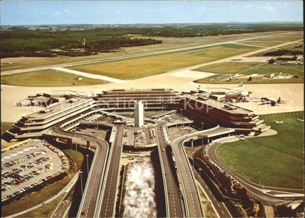 Flughafen Airport Aeroporto Köln Bonn Fluggast Abfertigungsgebäude
