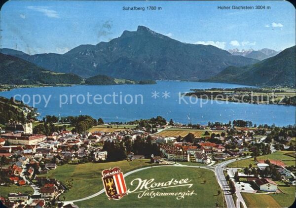 Mondsee Salzkammergut Panorama mit Schafberg und Hoher Dachst