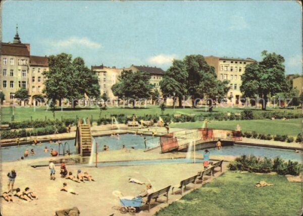 Berlin Kinderschwimmbad Marktplatz