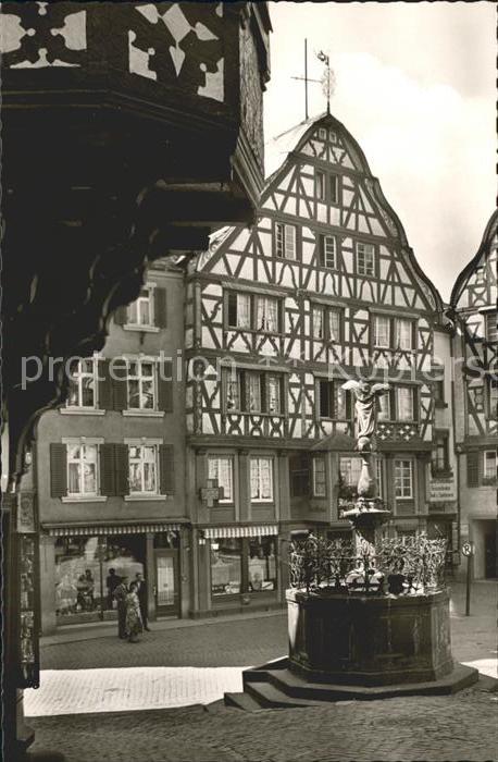 Bernkastel-Kues Markt Brunnen